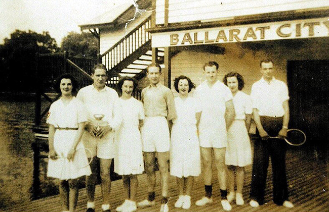1942 badminton team
