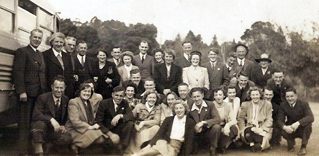 1947 rowing club trip to the Dandenongs