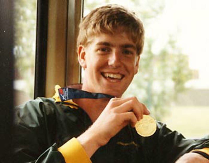 1986 James shows gold medal