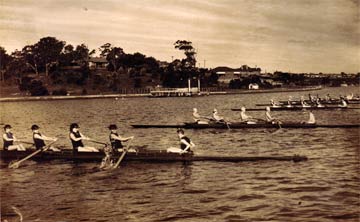 start of women's four