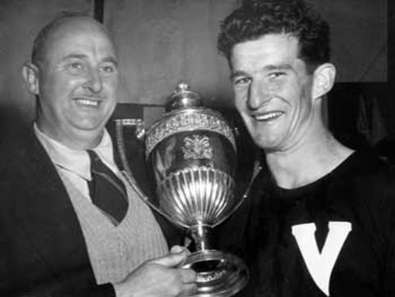 1954-Coach-and-Stroke