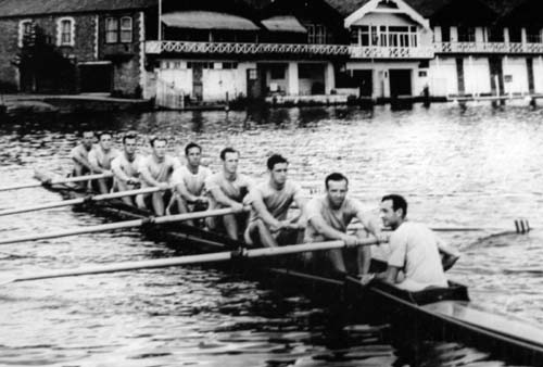 1952 M8 Henley Winners