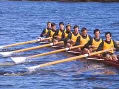 1983-M8-training-in-Australia