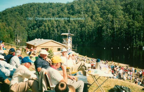 1990-spectators
