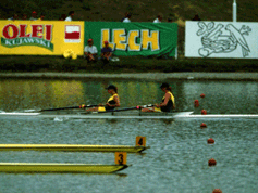 1995 Women's Junior Pair finish line